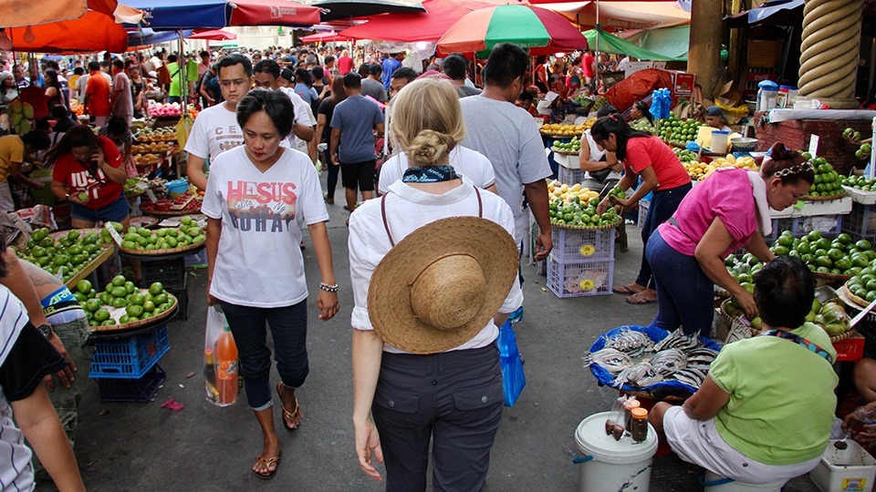 Photo: Hannah Theisen of TELAstory/Colors of Manila Public Tour FB. 