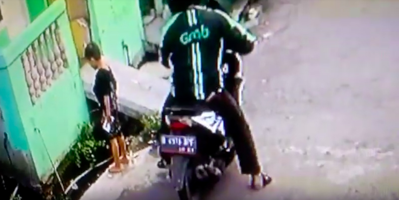 Photo: Video screengrab