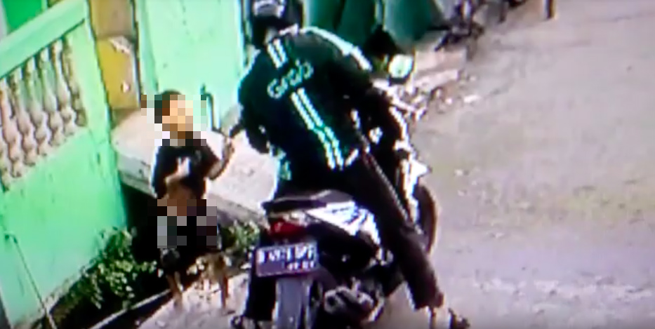 Photo: Video screengrab