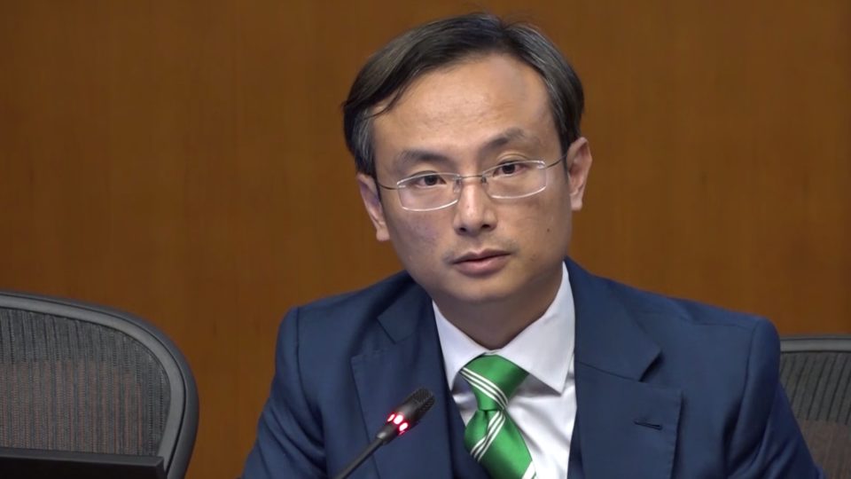 Lawmaker Pierre Chan tells members of the press about a secret backdoor that allowed police to access patients’ hospital records. Screengrab via RTHK.