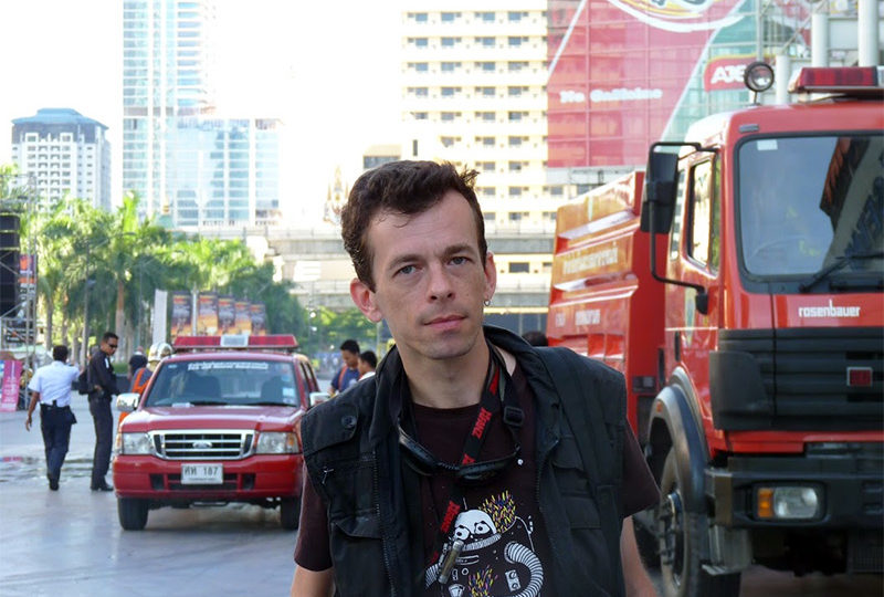 Todd Ruiz, Coconuts Bangkok managing editor, reporting from Bangkok on May 19, 2010, during the army crackdown on Redshirt street protests.