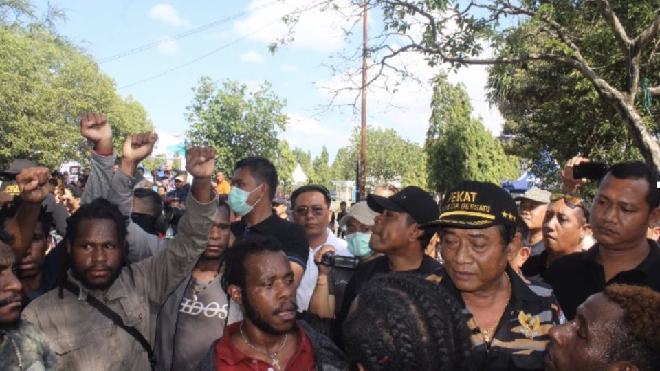 Around 40 people with the Papuan Student Alliance (AMP) took part in Saturday’s rally in Denpasar. (Photo: AMP)