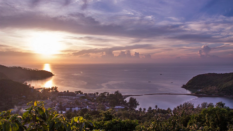 Sunset in the famed party island,  Koh Phangan. Image: Max Pixel