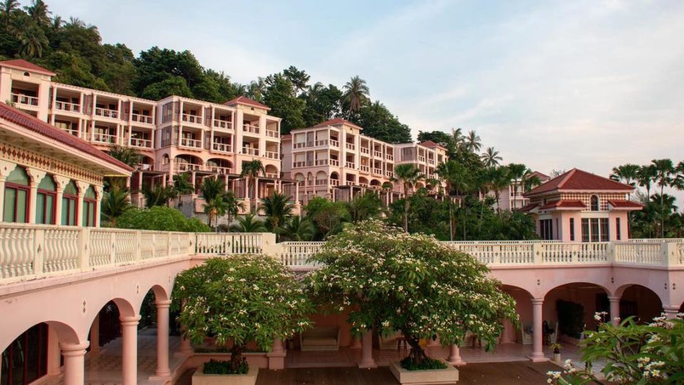 (Photo: Grand Centara Beach Resort Phuket/fb)