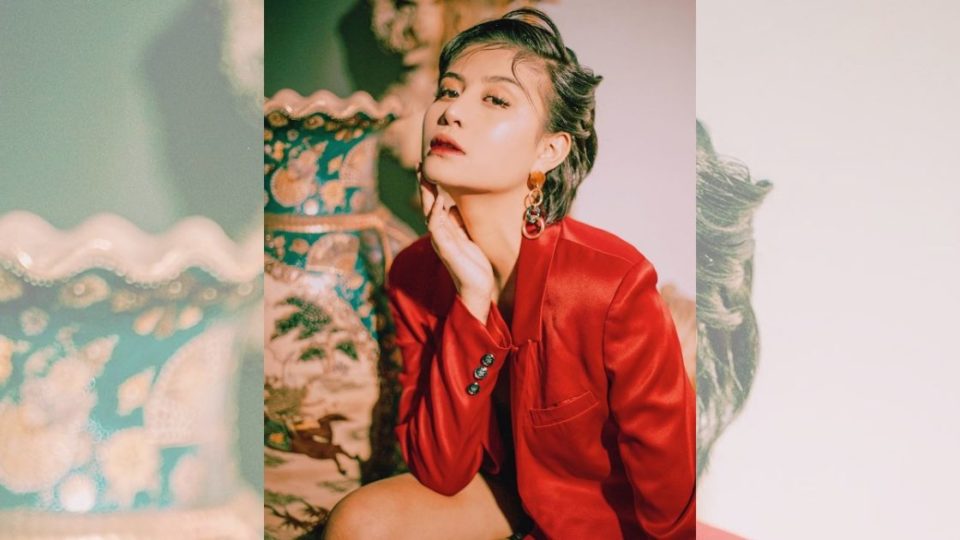 Indonesian social media star Karin Novilda AKA Awkarin. Photo: Instagram/@awkarin & @phobya_motret