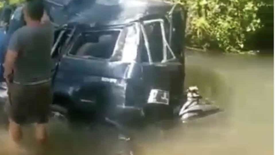 Police said the area where the accident had occurred was somewhat prone to accidents because the road curved on an uphill slope. Photo: dewata.terkini / Instagram