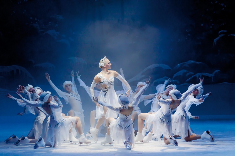 Swan Lake on Ice. Image courtesy of Bangkok’s International Festival of Dance and Music