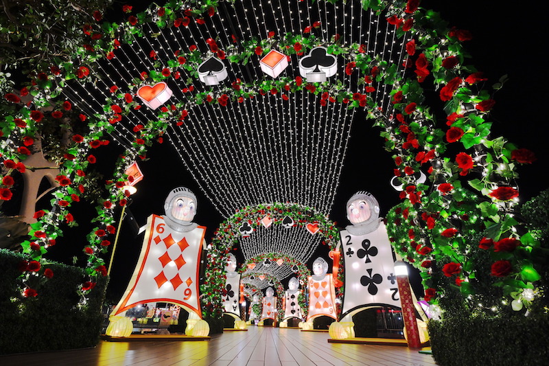 Tunnel of Soldiers. Photo: VivoCity