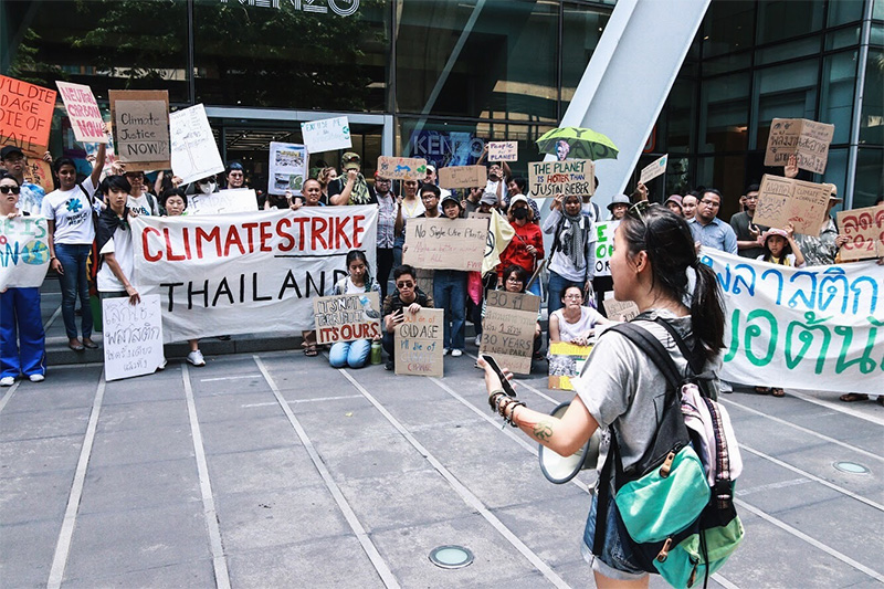 Nanticha “Lynn” Ocharoenchai before the crowd at Climate Strike Thailand event in May. Photo: Nanticha “Lynn” Ocharoenchai / Courtesy