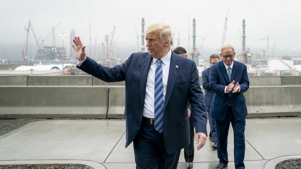 US President Donald Trump tours a petrochemical plant in Pennsylvania on Aug. 13. 