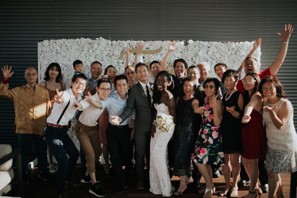 Clarence Tan and Edna Sophia with family members on their wedding day. (Photo: Edna Sophia/MelanieSanchez/fb)