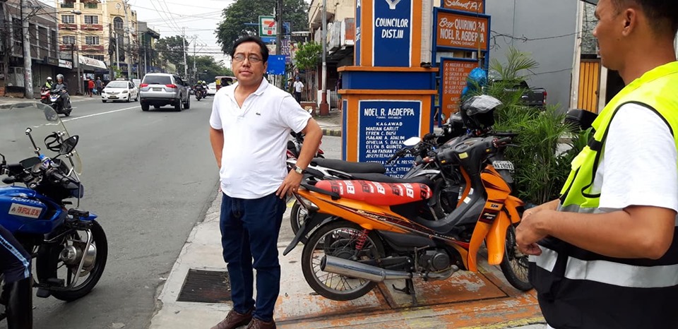 ‘I overdid it!’ top Quezon City traffic cop says of his window-smashing ...