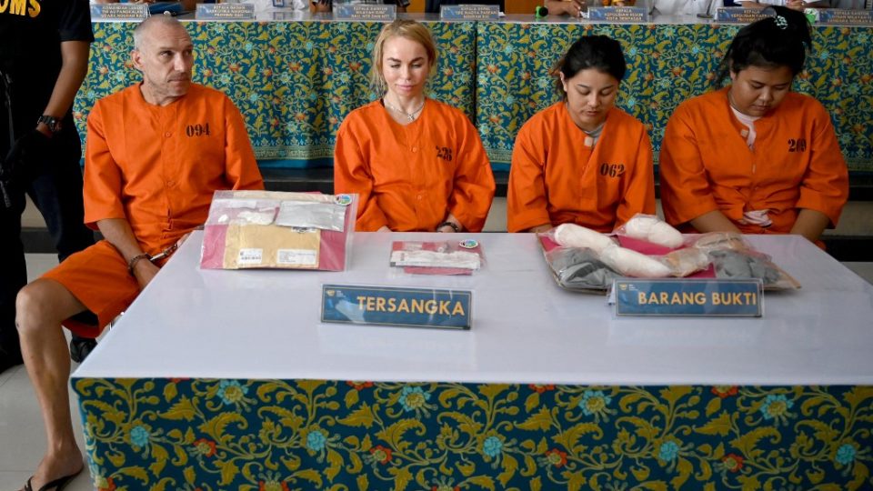 (L-R) Olivier Jover of France, Tatiana Firsova of Russia, Kasarin Khamkhao and Sanicha maneetes of Thailand attend a press conference at the Customs offices near Ngurah Rai Airport in Denpasar. Photo: Sonny Tumbelaka / AFP