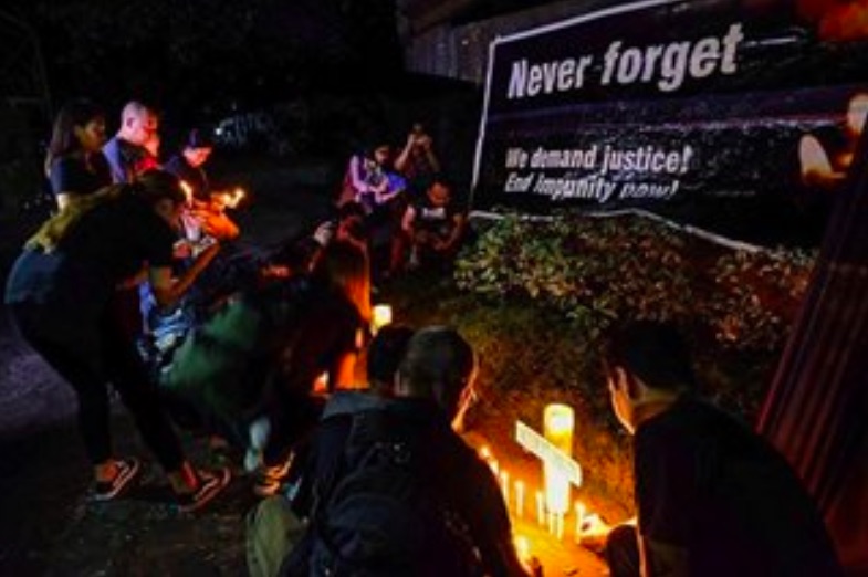 A memorial service for the victims of the Ampatuan massacre which killed several journalists. Photo: ABS-CBN News
