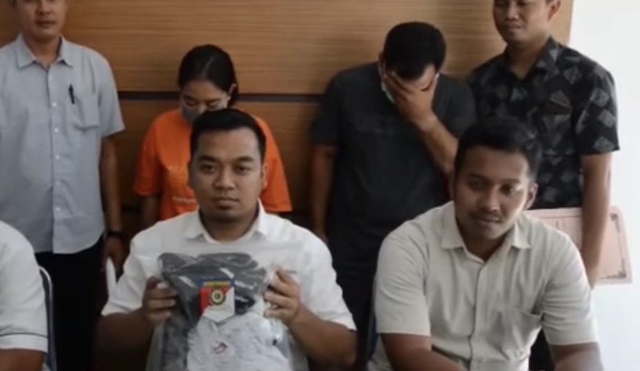In a statement, police identified the teacher as Ni Made Sri Novi Darmaningsih and her 36-year-old boyfriend as AA PT Wartayasa. Photo: Polres Buleleng / Facebook 