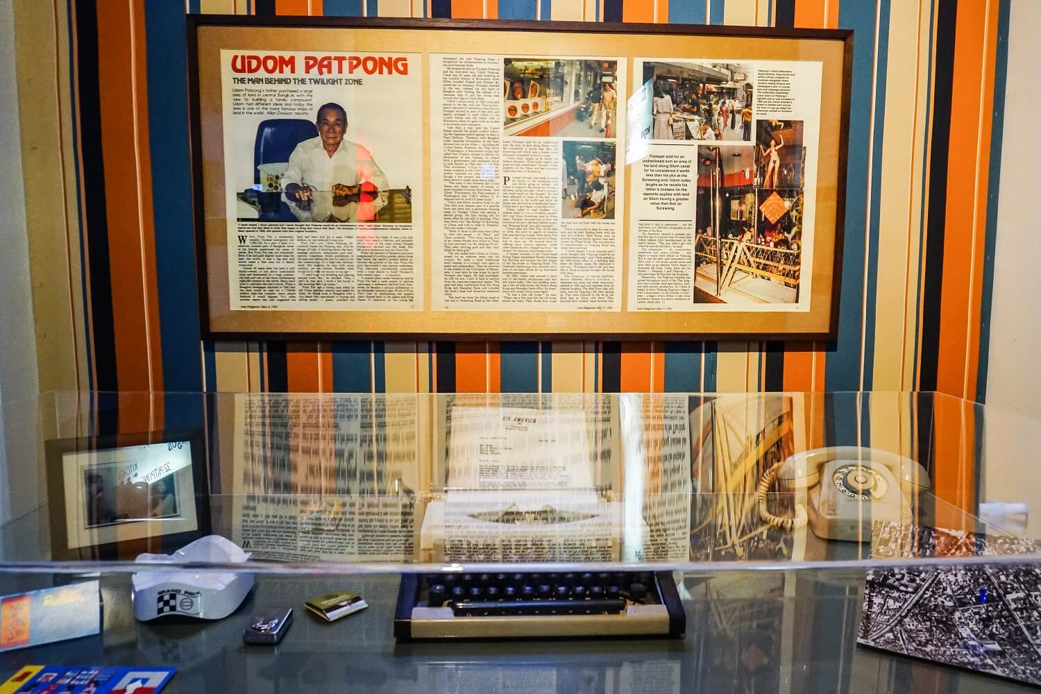 A framed profile of Udom Patpong by Alan Dawson from Asia Magazine published in 1985.