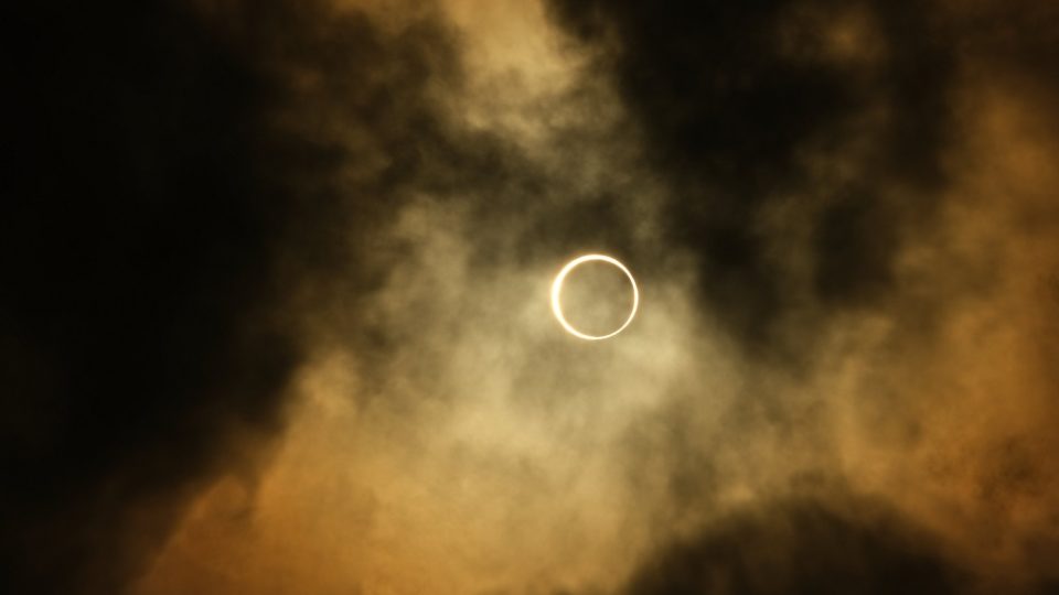 ‘Ring of Fire’ a seen from Singapore. Photo: @Spacethnews / Twitter
