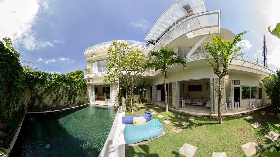 A photo of the villa, which became viral last week, in Seminyak. Photo: Angelo Bali