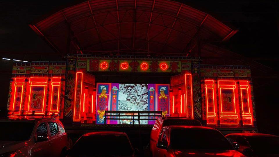 An installation by Eyedropper Fill at the Chow Sue Kong shrine in Bangkok’s Talad Noi neighborhood for Bangkok Design Week 2019. Photo: Bangkok Design Week / FB
