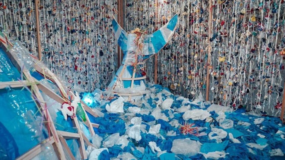 Local fashion brand Sejauh Mata Memandang is back with another exhibition titled ‘Laut Kita Masa Depan Kita (Our Ocean Our Future)’ to spread awareness for a more environmentally-friendly lifestyle at Senayan City mall. Photo: Instagram/@sejauh_mata_memandang