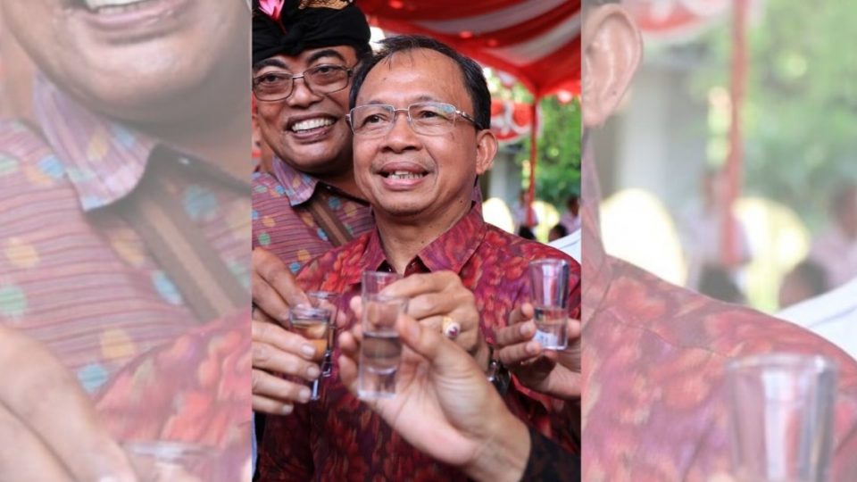 Bali Governor Wayan Koster at an event in Denpasar celebrating the newly issued regulation on Wednesday. Photo: Istimewa via Detik