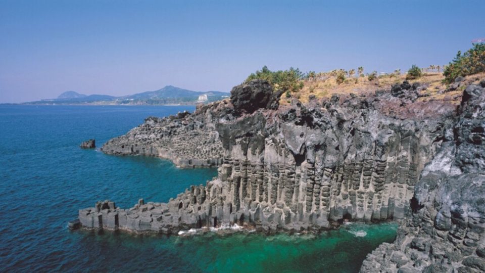 One of Jeju Island’s most popular destinations, Daepo Jusangjeolli Cliff. Photo by Korea.net / Korean Culture and Information Service on Flickr