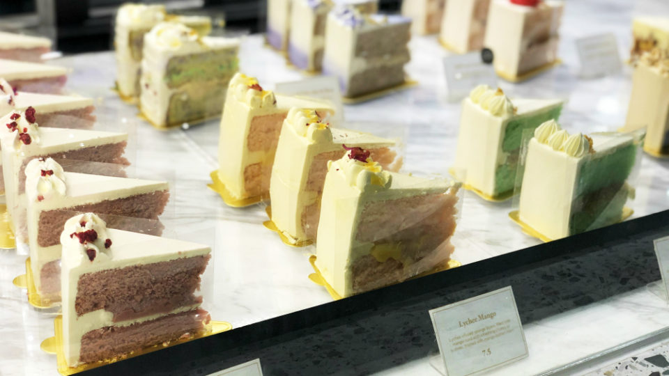 Cakes on display at the Baker’s Brew outlet at the Great World shopping center. Photo: Coconuts