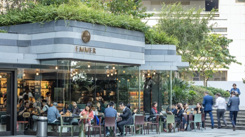 Emmer Pizzeria and Cafe exterior. Photo via Forks and Spoons.