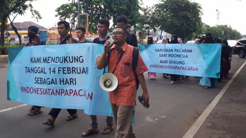 Members of youth movement Indonesia Tanpa Pacaran (Indonesia Without Dating) marched against Valentine’s Day in Jakarta on Feb. 8, 2020. Photo: Instagram/@indonesiatanpapacaran