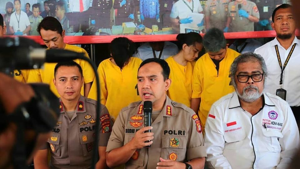 North Jakarta Metro Police presenting alleged pimps in an underage prostitution ring at a press conference on Feb. 10, 2020. Photo: North Jakarta Metro Police