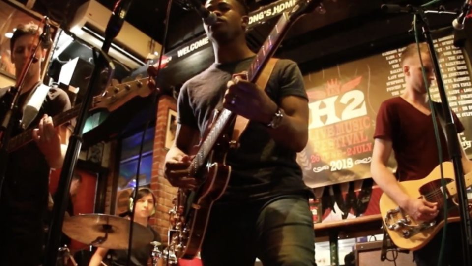 Hong Kong indie rock-pop band Esimorp will be be launching their debut album at MOM Livehouse this weekend. Screengrab via Youtube.