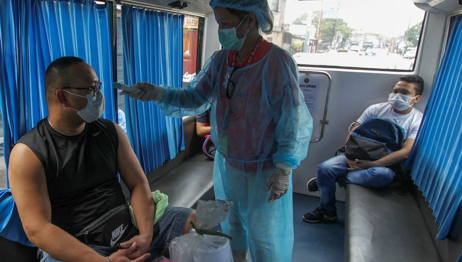 Health care workers in San Mateo, Rizal. Photo: Jonathan Cellona/ABS-CBN News