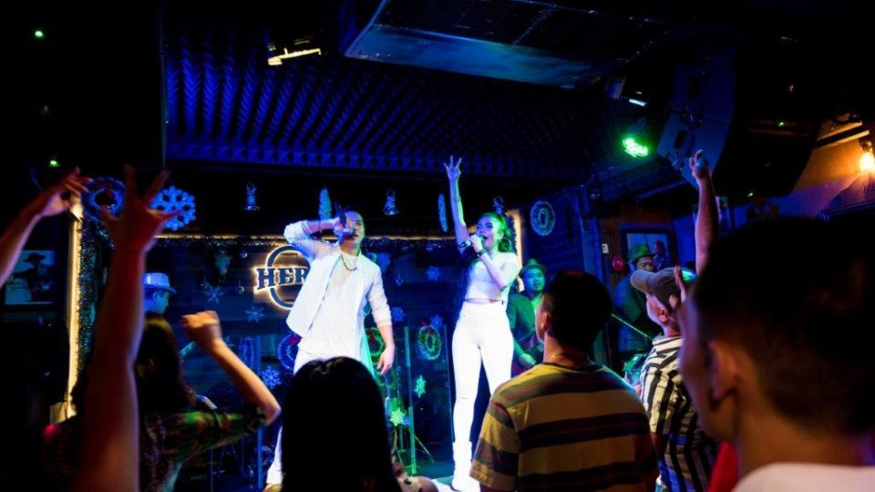 Singers perform at Hero’s bar in Singapore.  Photo: Hero’s/Facebook