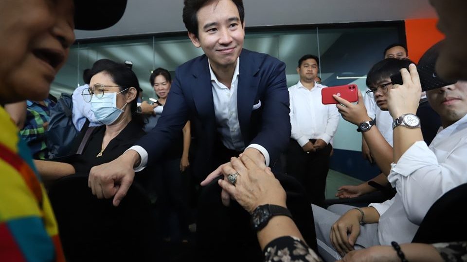 Pita Limjaroenrat, leader of the newly launched Move Forward Party, greets supporters Sunday. Photo: Pita Limjaroenrat / FB
