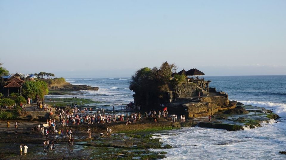 Tourists visiting Tanah Lot in October 2019. Photo: Coconuts Media