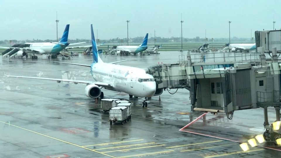 Garuda Indonesia aircrafts parked on the runway of Soekarno-Hatta International Airport in January 2020. Photo: Nadia Vetta Hamid for Coconuts Media