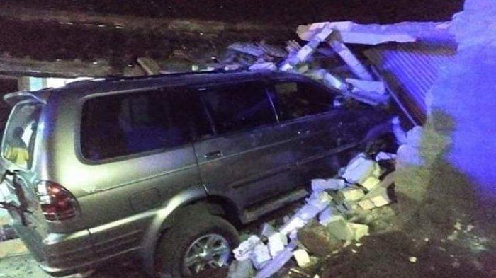 Car driven by a police chief in Rembang, East Java after crashing into a house, killing a 50-year-old woman and her 3-year-old granddaughter. Photo: Istimewa