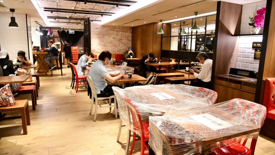 Currently, restaurants have to split tables into groups of four and seat them at least 1.5m apart. Photo: Hong Kong Government