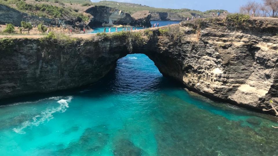 Broken Beach, one of the top tourist destinations in Nusa Penida, an island   southeast of Bali. Photo: Ministry of Tourism and Creative Economy