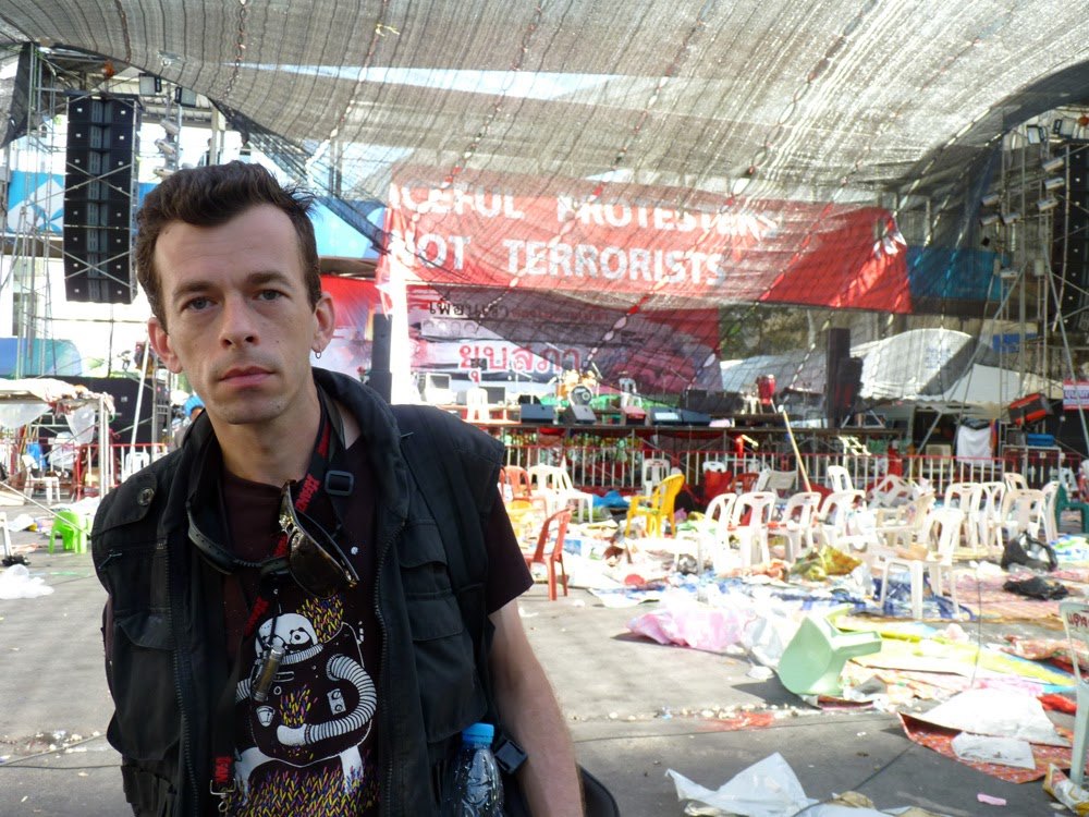 Todd Ruiz was with the army as they engaged in street battles on their way to the epicenter of the 2010 protests on May 19, 2010, at Ratchaprasong intersection. 