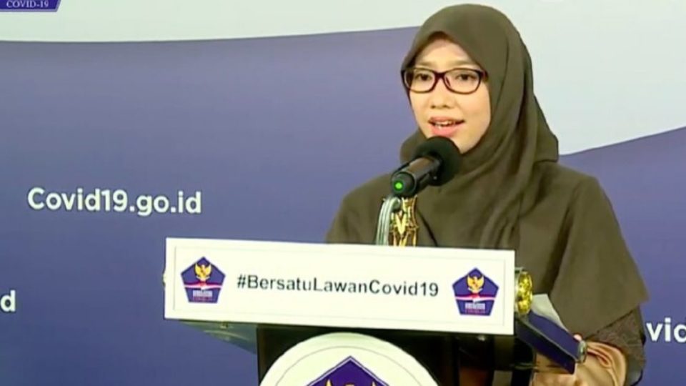 Dr. Dewi Nur Aisyah, an epidemiologist and a member of Indonesia’s COVID-19 Task Force, speaking at a press conference today (June 24). Photo: BNPB Indonesia