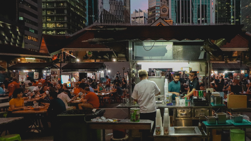 Pre-COVID times at Lau Pa Sat. Image: Ethan Hu
