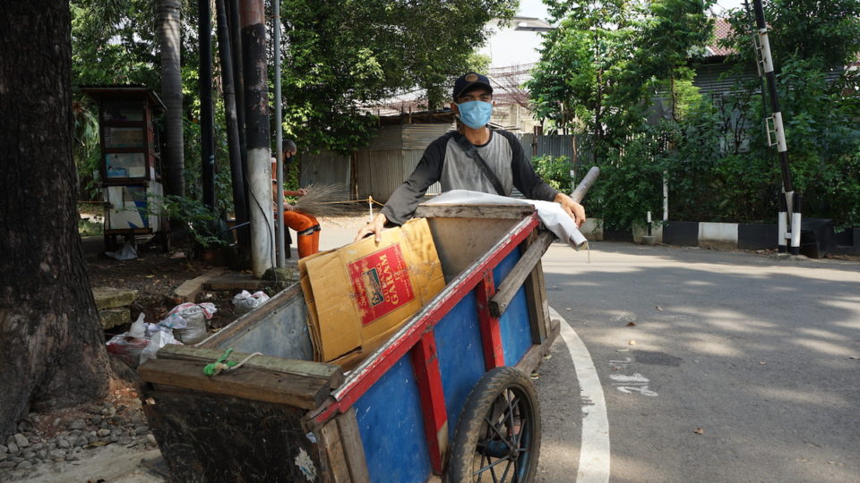 Ade Heri Susanto, 27, is a scavenger in South Jakarta. Photo: Adi Renaldi