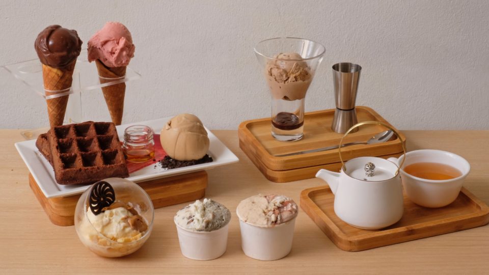 A lineup of new items at Tom’s Palette includes Affogatos, Teaffogatos, Parfaits and specialty Asian teas. Photo: Tom’s Palette
