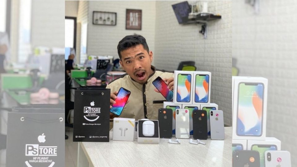 Putra Siregar, a businessman from Batam who owns popular cell phone store chain PS Store, has been charged for allegedly selling iPhones obtained from the black market and has been placed under city arrest. Photo: Instagram/putrasiregarr17