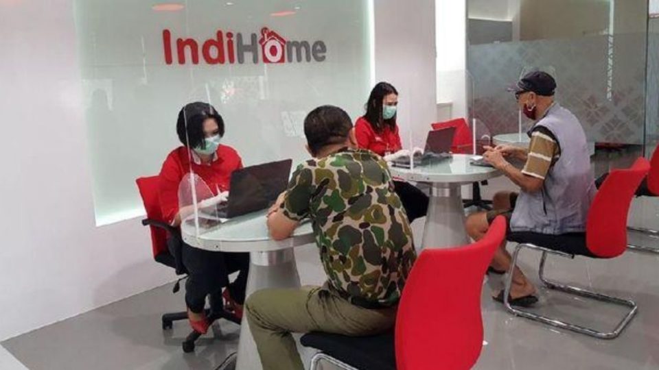 Indihome’s customer service counters. Photo: Telkom