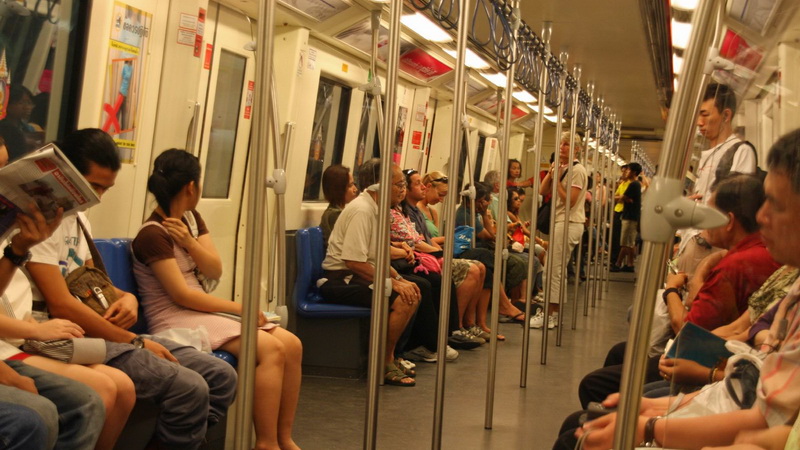 Bangkok MRT guard fired for horndog creepshots of women passengers ...