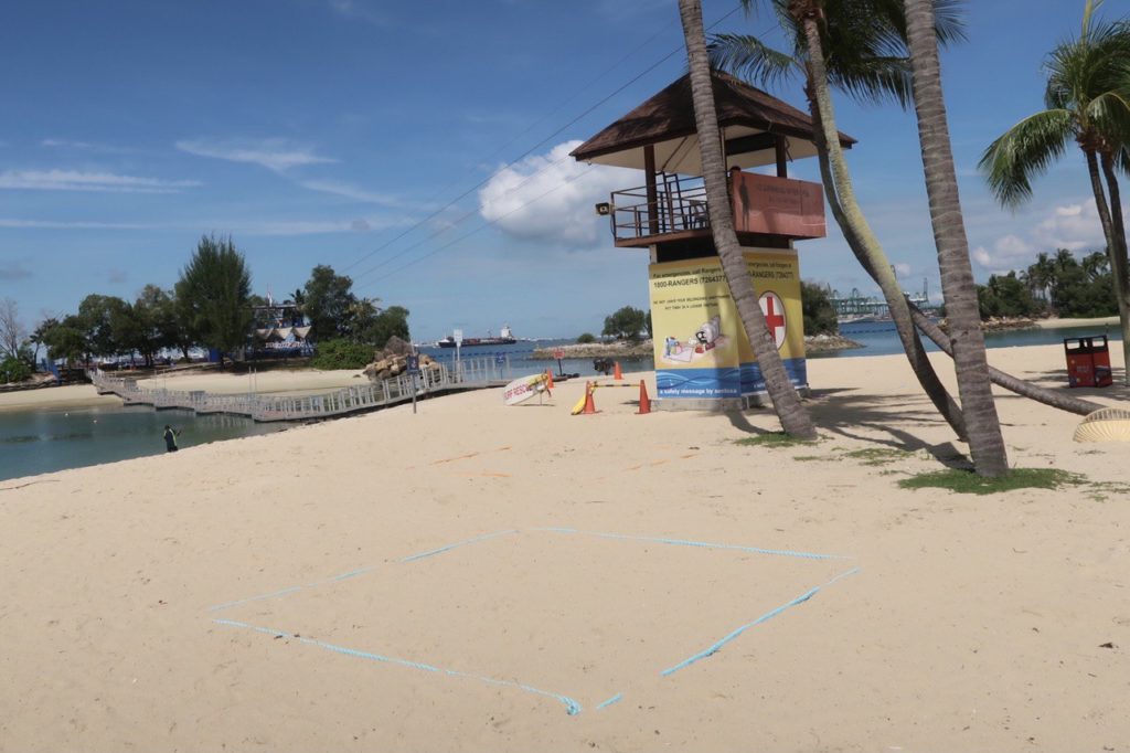 ‘Safety ring’ boundaries demarcated for beach guests. Photo: SDC