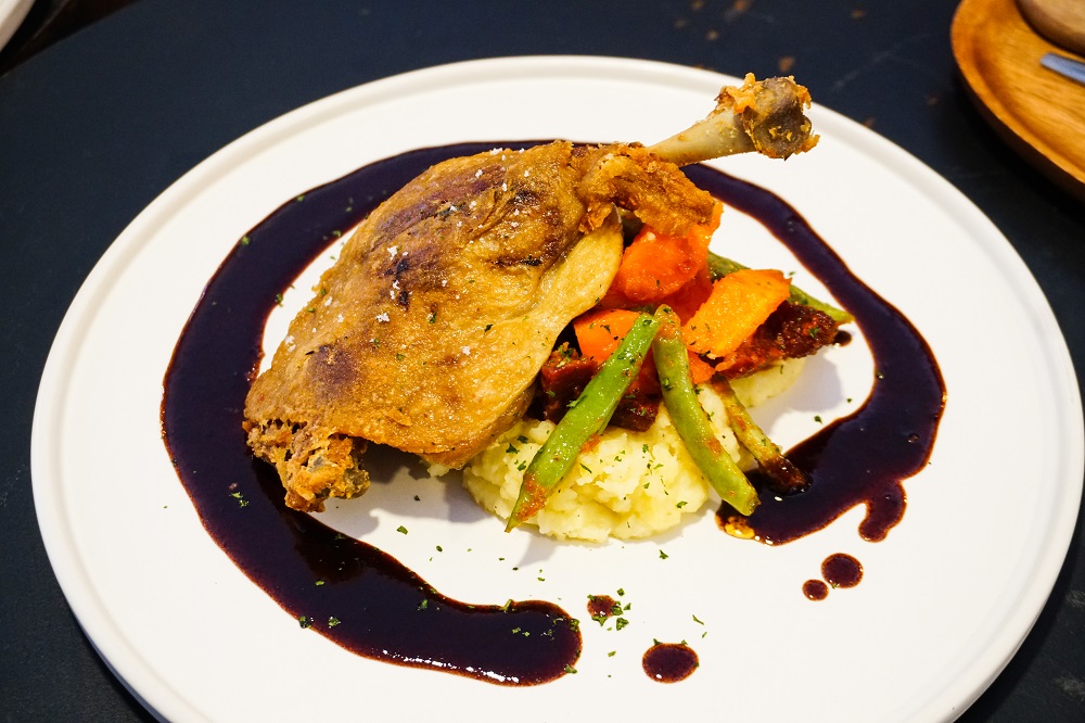 Duck Confit (THB380)