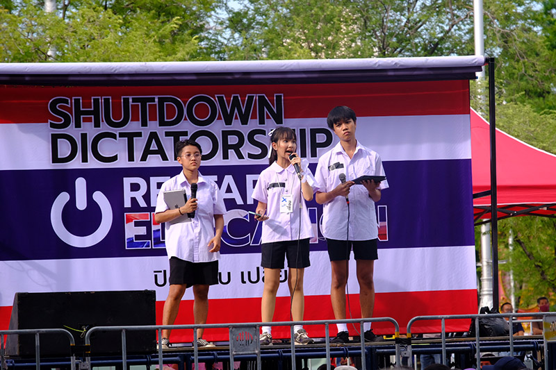 Students rally Sept. 5 outside the Education Ministry in Bangkok. Photo: Krittin Kitsahawong